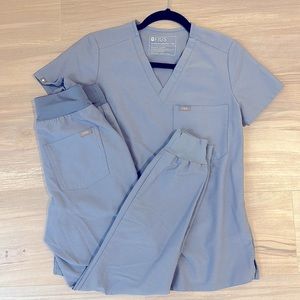 Vapor Blue Space Dye Figs Scrub set